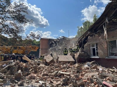  En förstörd skola efter en rysk räd i staden Romny i regionen Sumy den 23 augusti 2023.