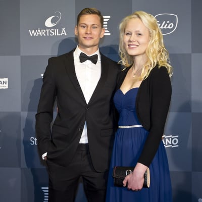 Oskari Mörö med flickvännen Laura Kiuru på Idrottsgalan 2017.