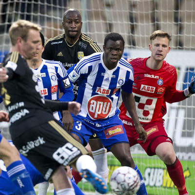 HJK och SJK hör till fotbollsligans största mästarkandidater.