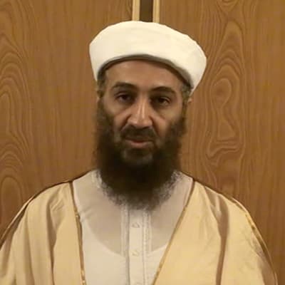 Osama bin Laden talar på video kort innan han dödades
