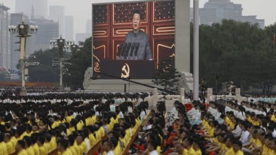 Xis tal visades på storbildsskärm på Himmelska fridens torg och direktsändes på tv. 