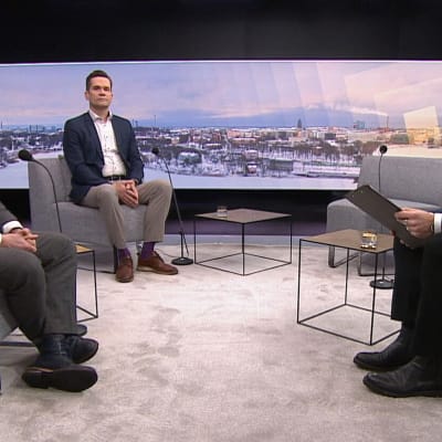 Mika Aaltola ja Juhana Aunesluoma ennakoivat Niinistön ja Putinin Ukraina-puhelua