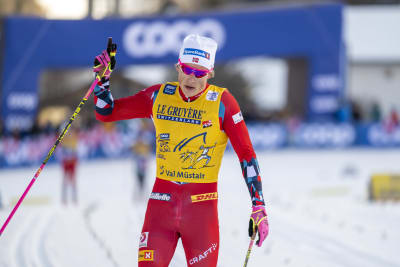 Johannes Høsflot Klæbo jublar.