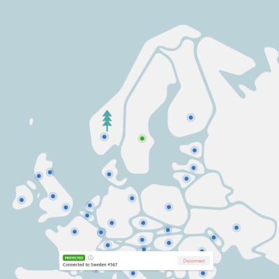 En karta över Europa med små cirklar som symboliserar var det finns VPN-servrar för det här företaget. Bilden visar att använder nu är ansluten till en VPN-server i Sverige.