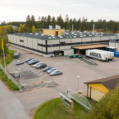 KWH Mirkas fabrik i Bäljars industriområde i Karis.