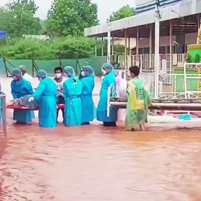 Rankkasateet ja tulvat vaikeuttavat Myanmarin jo ennestään vaikeaa koronatilannetta