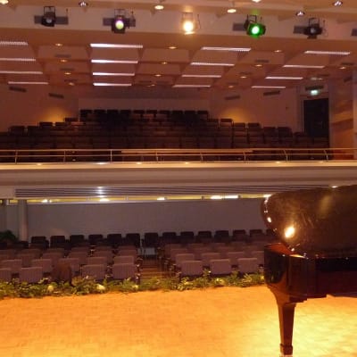Savonlinnan musiikkiopiston Melartin -sali.