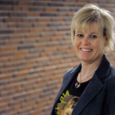 Ann-Cathrine Jungar forskar i populistiska rörelser vid Södertörns högskola.