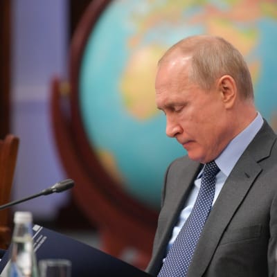 Vladimir Putin ja maapallo