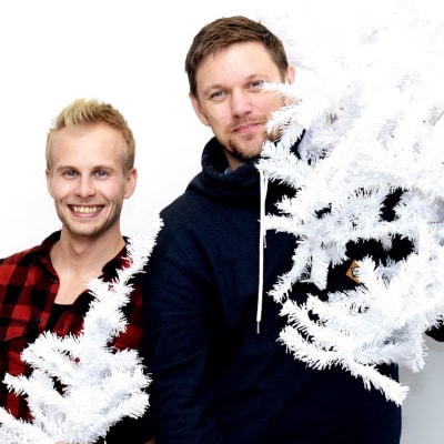 Johan Lindholm och Robban Nilsson, Radio Vegas julvärdar