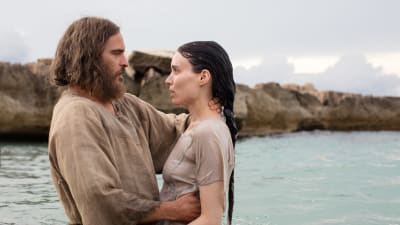 Jesus döper Maria Magdalena i sjön.