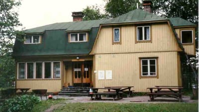 gammalt trähus