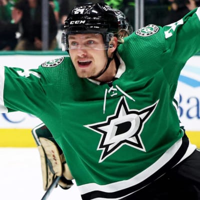 Roope Hintz firar mål för Dallas.