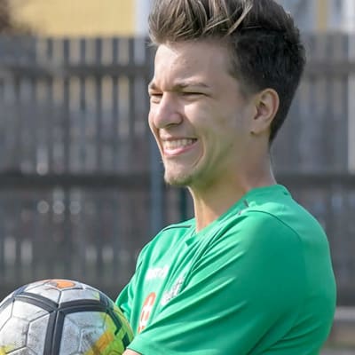 Fotbollsspelarna Jonathan Jäntti och Mehdi El Moutacim.
