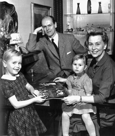 Leif Wager perheineen 1950-luvun lopulla.