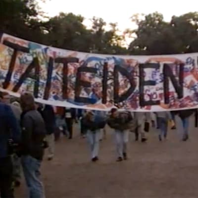 Ensimmäisen Taiteiden yön viettoa Helsingissä 1989