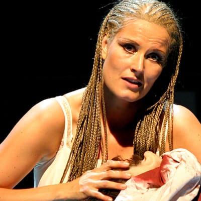 Sopraano Camilla Nylund Salomena.