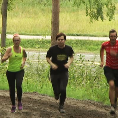Kolme kovaa: Sampo Rouhiainen, Iida Aarnio ja Kristian Tervo.