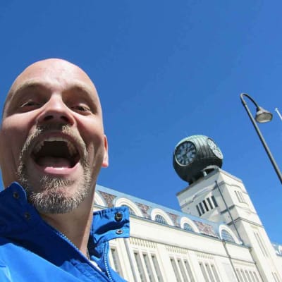 Niko Kivelä ja nurkkakunnat, yle tv1