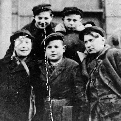 Historia: Varsovan gheton pikkusankarit, yle tv1