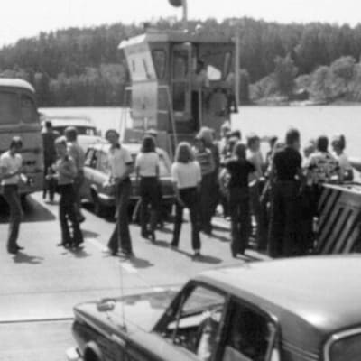 Färja med ungdomar, 1976