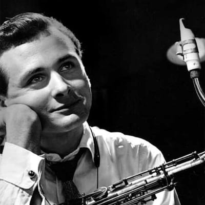 Porträtt av Stan Getz med saxofon
