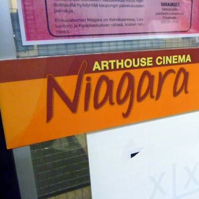 Elokuvateatteri Niagaran kyltti