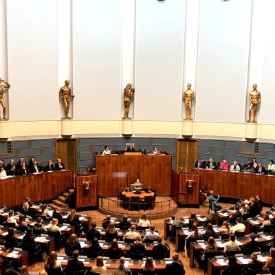 Riksdagens plenisal under ungdomsparlamentet.