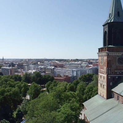 Turku ja Turun tuomiokirkko.