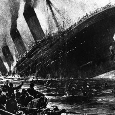 Titanic går under