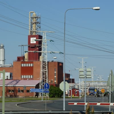 Arizona Chemicalsin tehdasalue Oulun Nuottasaaressa