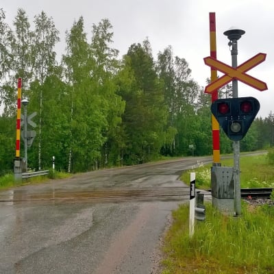 Plankorsning vid Mangård i Mjölbolsta.