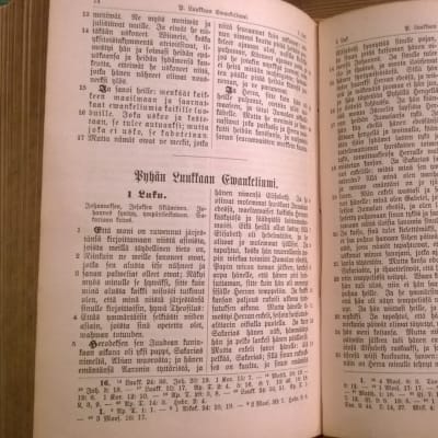 Gammal bibel på finska