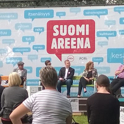 SuomiAreenan mediakeskustelu