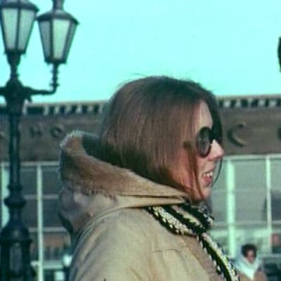 Nainen ja mies suomalais-neuvostoliittolaisessa yhteistyöfilmissä (1973).