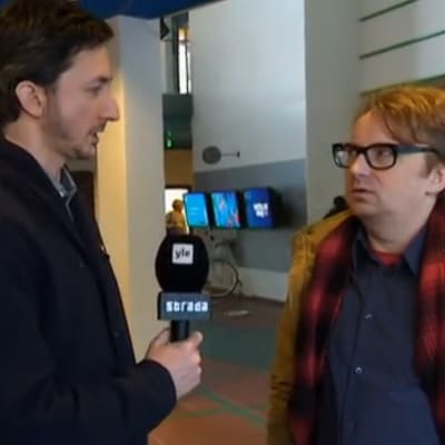 Ivan Puopolo haastattelee Pentti Jarlaa.