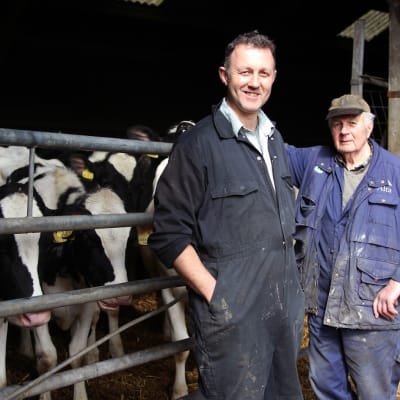 Jordbrukaren Rob Warnock vill lämna EU medan hans pappa Jim Wornack gärna skulle stanna kvar.