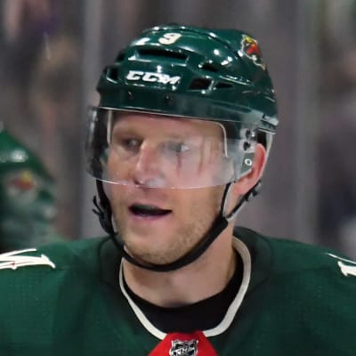 Mikko Koivu firar ett mål med sina lagkamrater