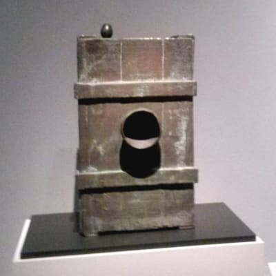 "Kvinna", bronsskulptur av Joan Miró