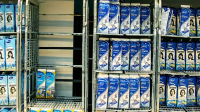 Valios mjölk i affären.
