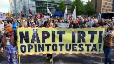 Studentdemonstration i Helsingfors