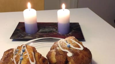 Eija Poteri skickade den här bilden på smaskiga bullar och levande ljus.