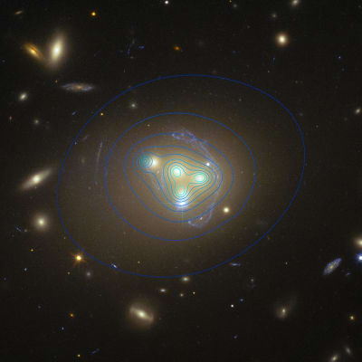Hubble-avaruusteleskoopin kuva Abell 3827-galaksista.