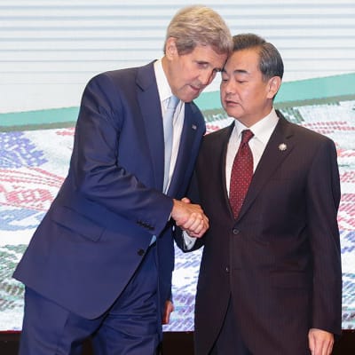 John Kerry ja Wang Yi 