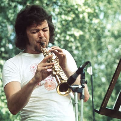 Jazz-muusikko Pekka Pöyry esiintyy Porin Jazzissa 1974.
