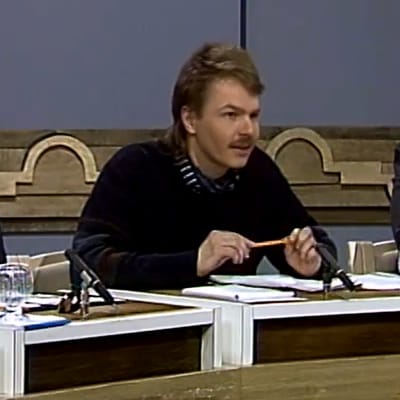 Kalevi Sorsa, Pekka Haavisto ja Pekka Vennamo suuressa vaalikeskustelussa (1987).