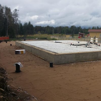 Ylläsjärven uusi koulu rakenteilla Kolari elokuu 2016