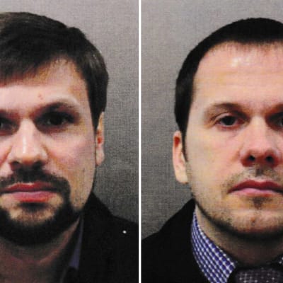 Brittisk polis gav ut fotografier av två ryska medborgare som har efterlysts internationellt, misstänkta för mordförsöket på Sergej Skripal och hans dotter Julia