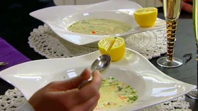 Ostronsoppa med rivet ägg, ishavsrom och mannagryn