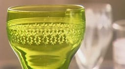 Grönt vitvinsglas